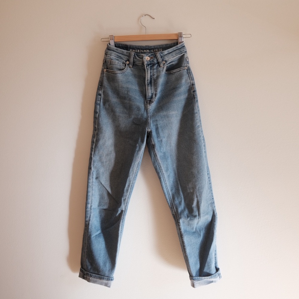 American Eagle Outfitters High Rise Blue Jeans